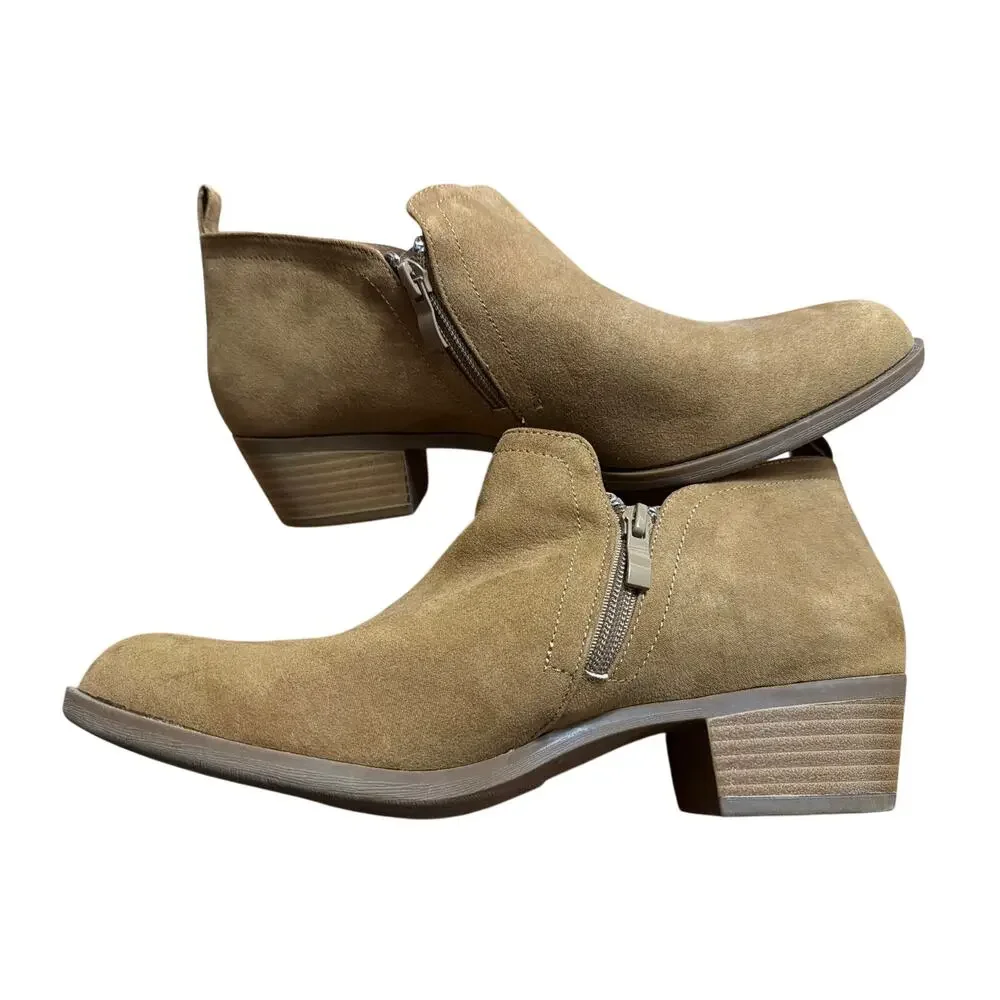 Torrid Women's Tan Beige V-Cut Ankle Bootie Side Zip Size 11 WW Wide Width
